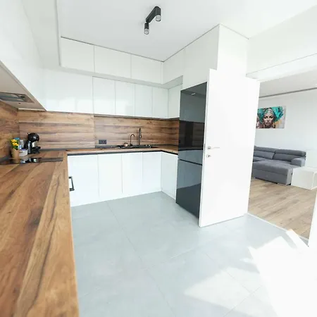 Apartment Sunny 2-bedroom With Sea View Varna