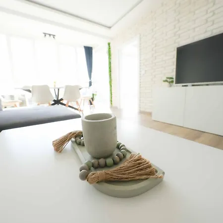 Sunny 2-bedroom With Sea View * Varna