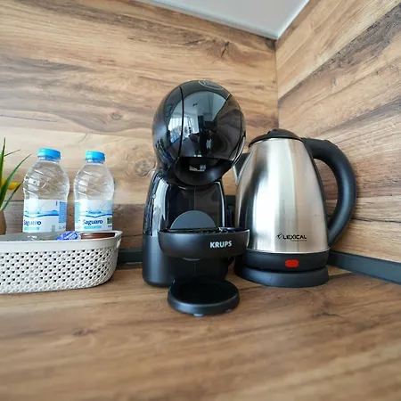 Sunny 2-bedroom With Sea View *