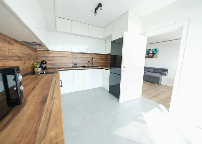 Lägenhet Sunny 2-bedroom With Sea View Varna