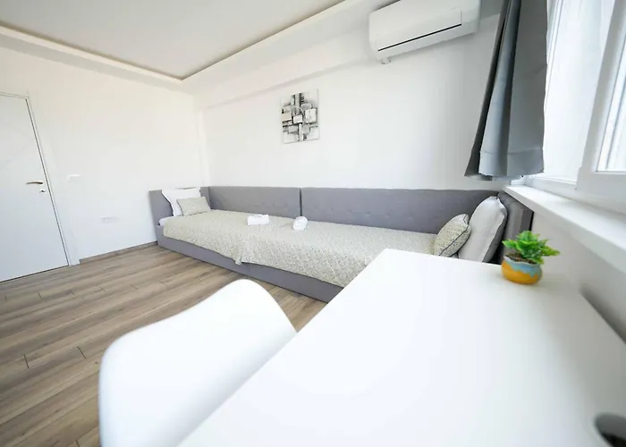 Apartment Sunny 2-bedroom With Sea View Varna